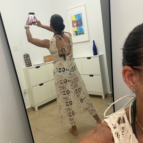 Cover up - Picture 2 of 3